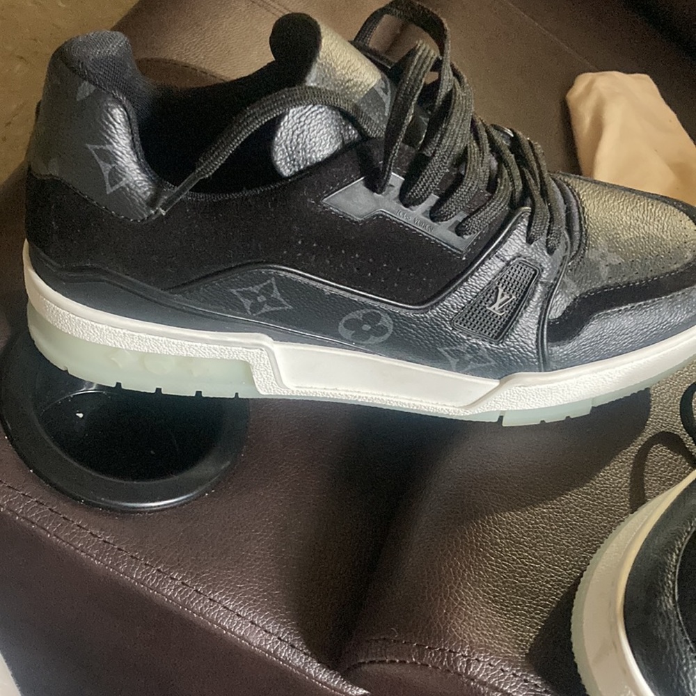 Louis Vuitton Sneakers